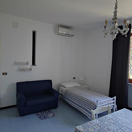 Villa Mary ตรานิ ภายนอก รูปภาพ