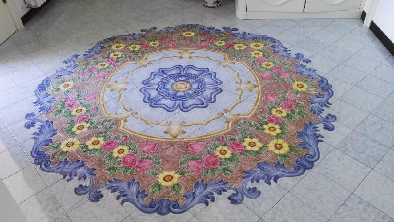 Villa Mary ตรานิ ภายนอก รูปภาพ